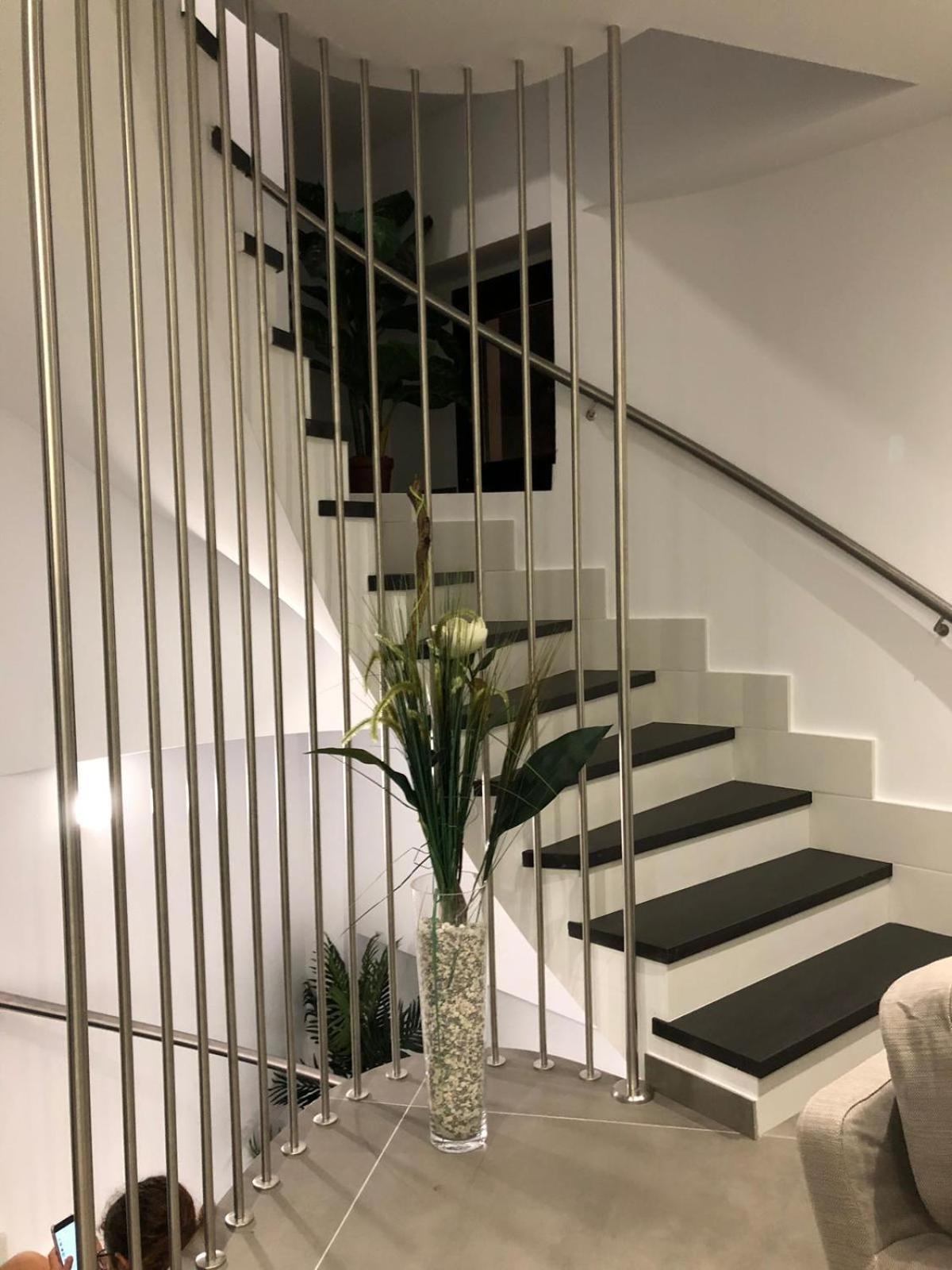 Apartamentos Kronox Nerja Bagian luar foto