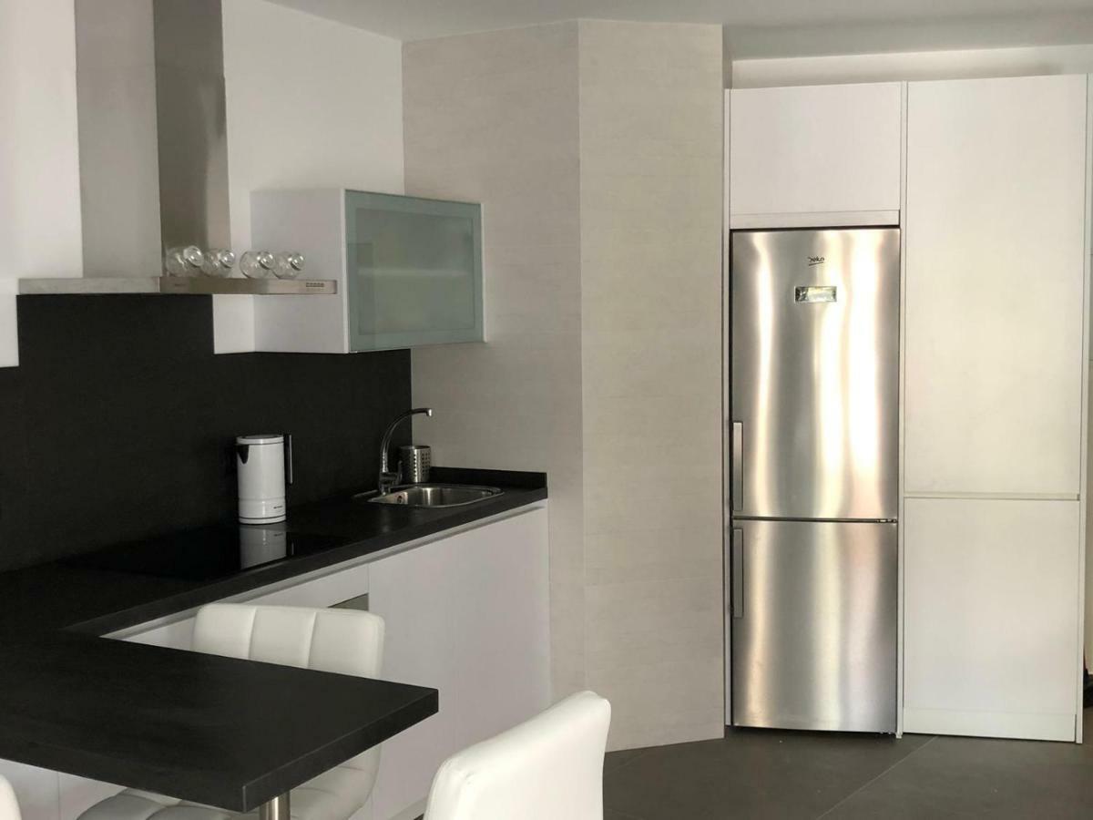 Apartamentos Kronox Nerja Bagian luar foto